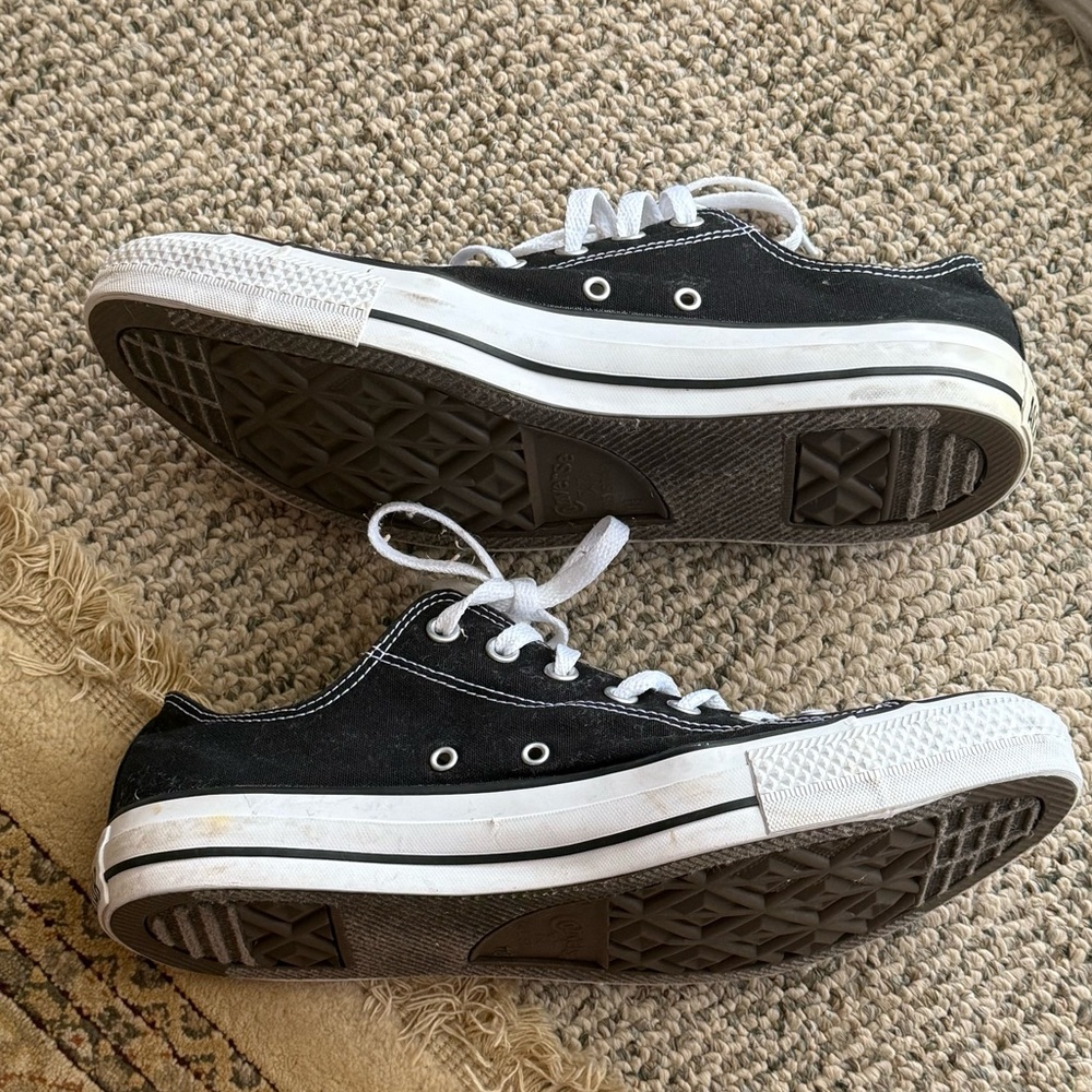 Converse Classic Black and White Low-Tops - Picture 3 of 6